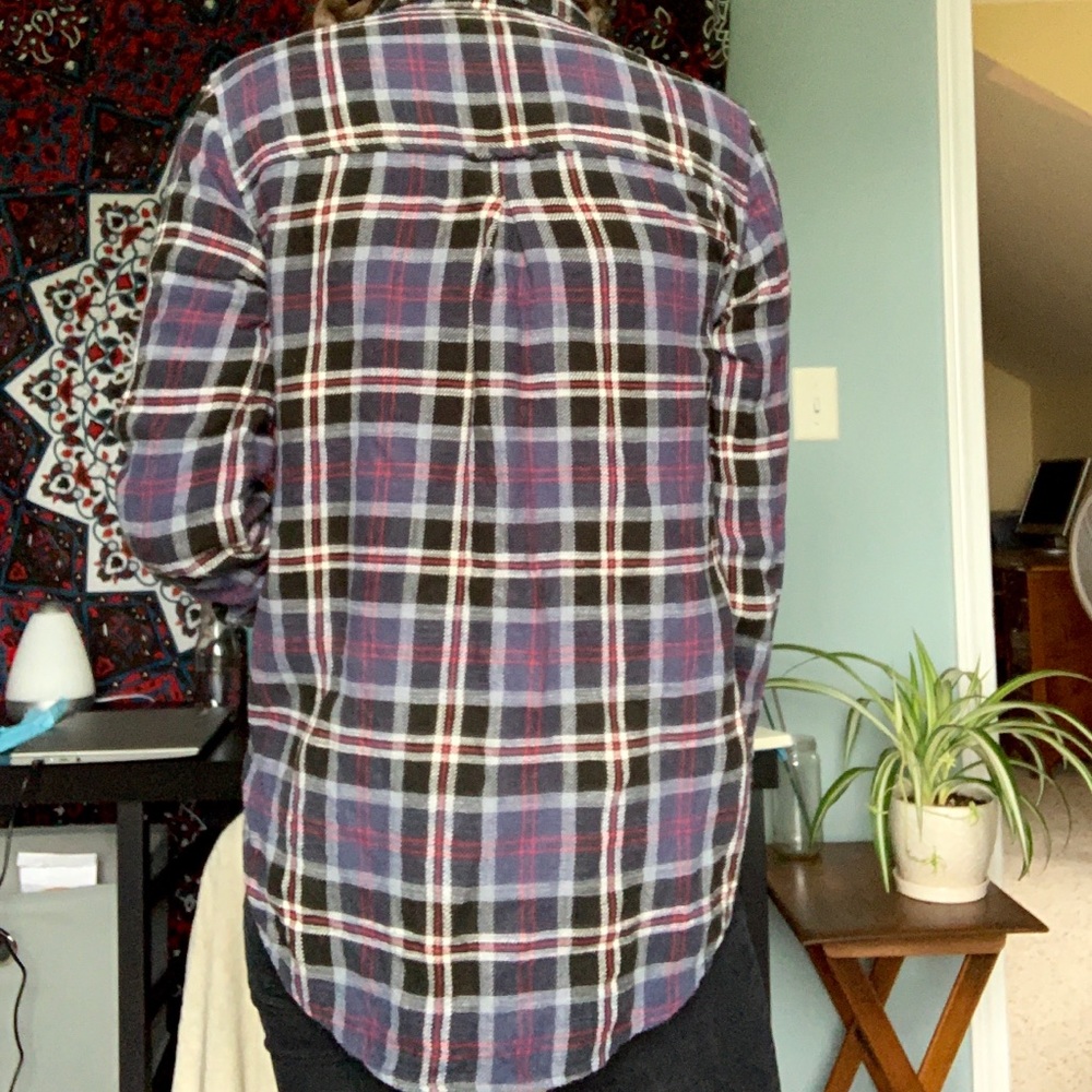 American Eagle Flannel Boyfriend Fit - Picture 4 of 7
